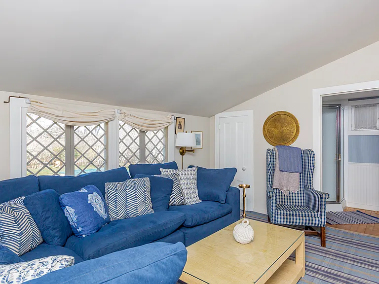 21 Ochre Ln — Photo 11