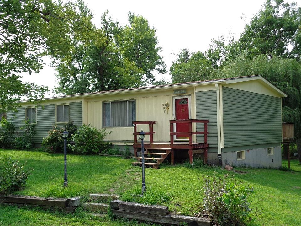 1st image of 302 Anderson St