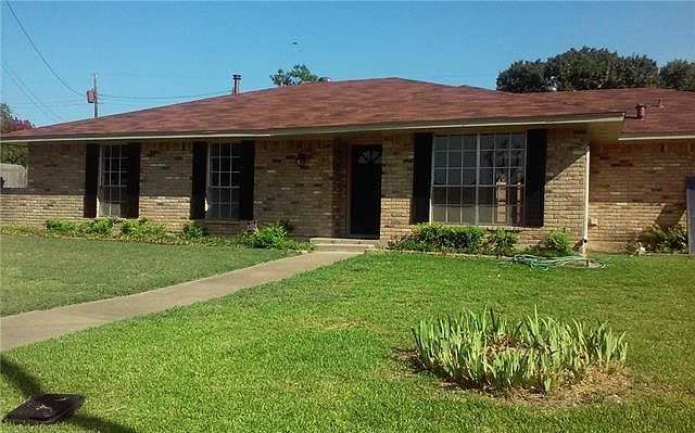 1st image of 209 Amber Ln