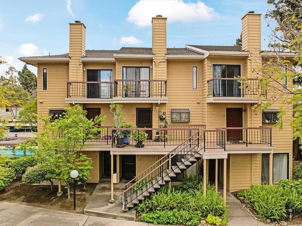 1st image of 441 Northlake Dr APT 11