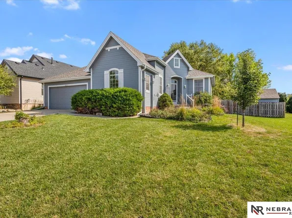 9513 S 26th Ave, Bellevue, NE 68147