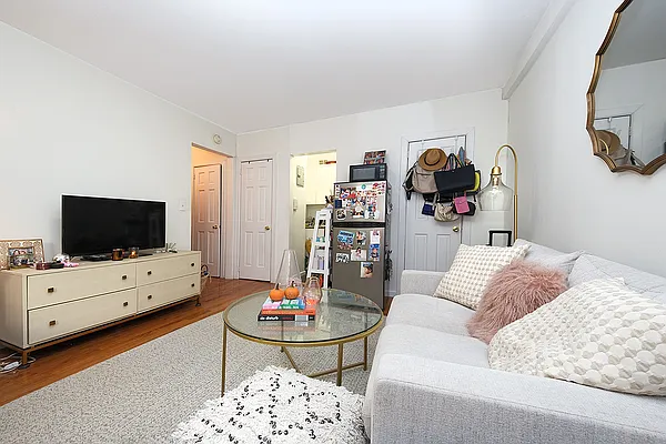 Rented by Rita S Citrin, LREB | media 1