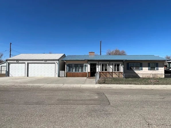 403 Thomas Ave, Worland, WY 82401