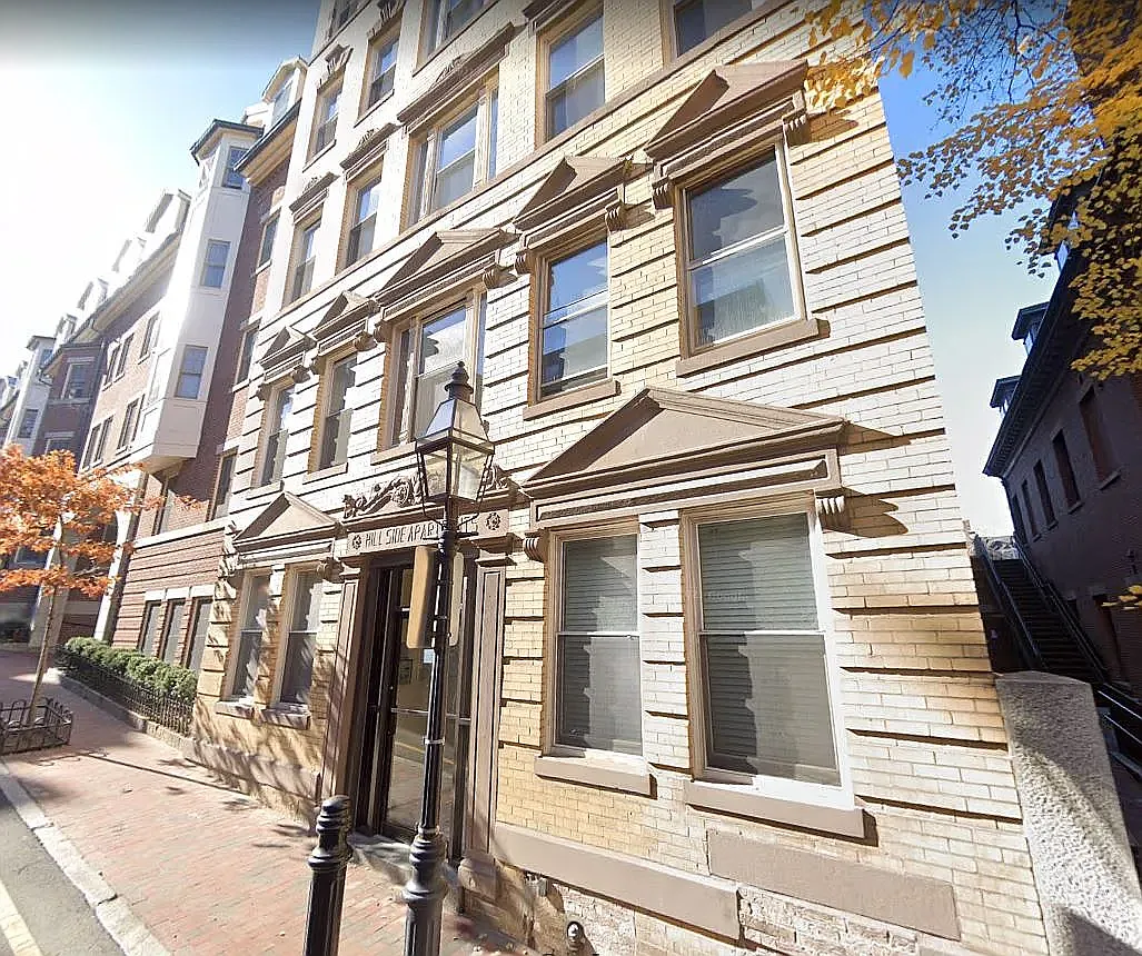 2 bed, 720 sqft, $3,700 — Photo 1