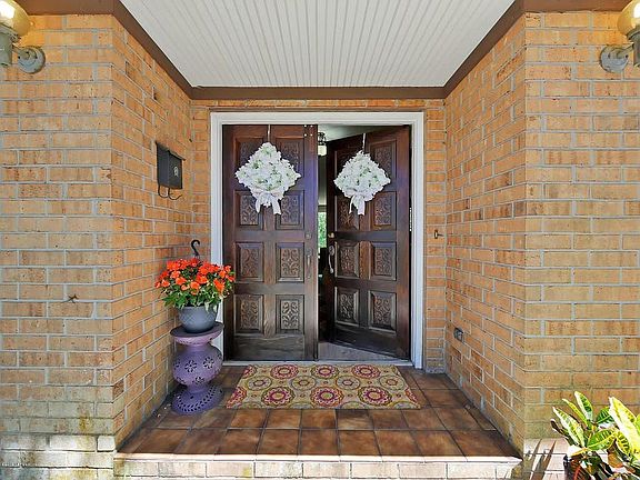 3841 Cedar Forest Dr E-2