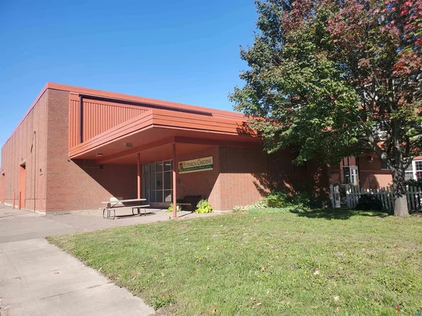 35 2nd St #14, Proctor, MN 55810