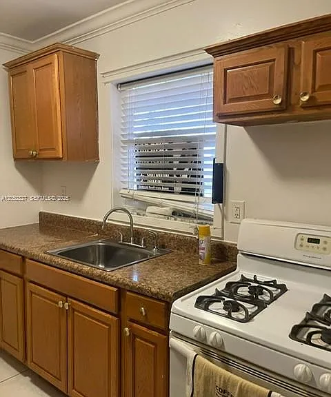 1265 W 24th St #121 — Photo 2