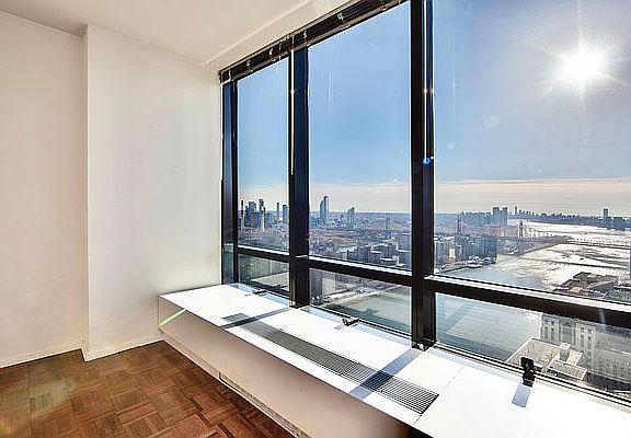 4th image of 525 E 72nd St APT 44H