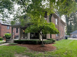 634 Neff Rd, Grosse Pointe, MI 48230