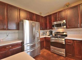 2019 Stonehaven Ct, Waukesha, WI 53186