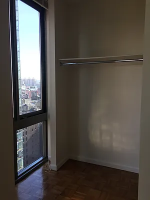 Rented by Chelsea Tower | media 20