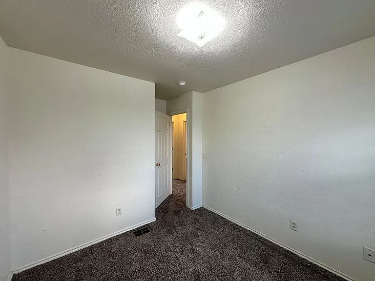 4004 Eula Bea Ct — Photo 13