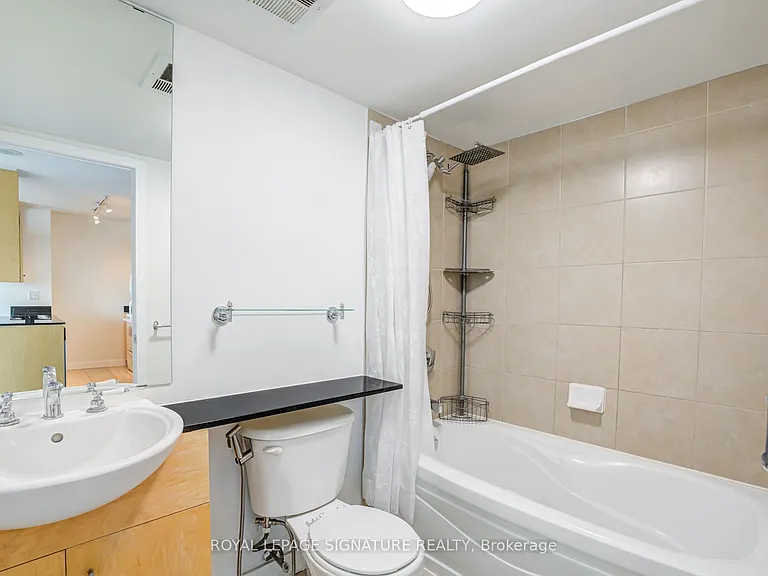 397 Front St W #3608 — Photo 21