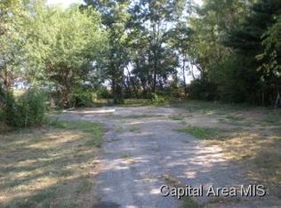 5970 New City Rd, Rochester, IL 62563