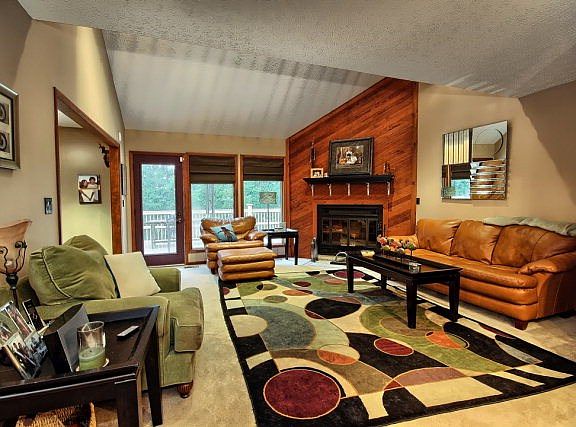 2nd image of 292 Braewood Ln