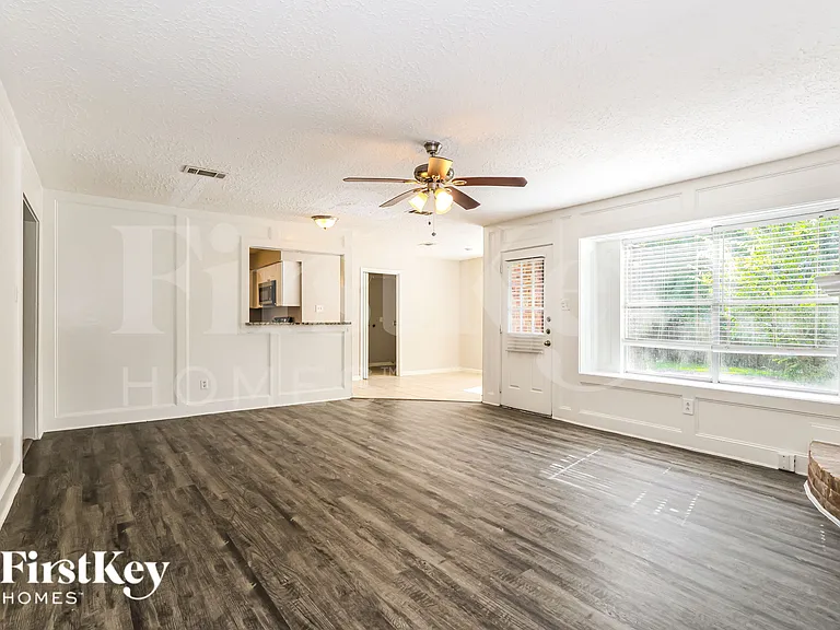 24106 Creekview Dr — Photo 5