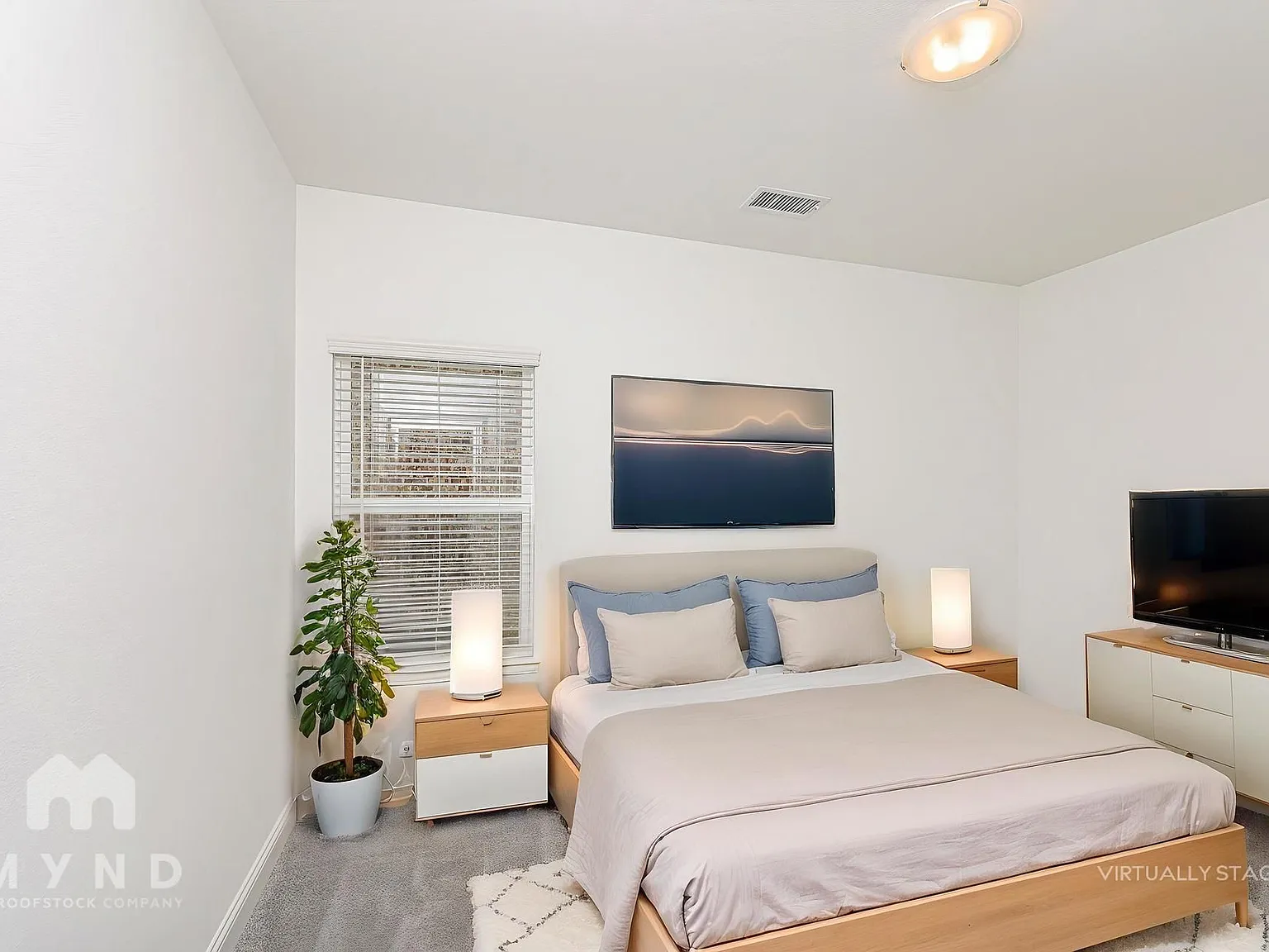 5 bed, 3.5 bath, 2835 sqft, $3,415 — Photo 4