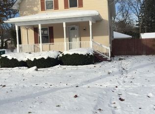 911 Campbell St, Joliet, IL 60435