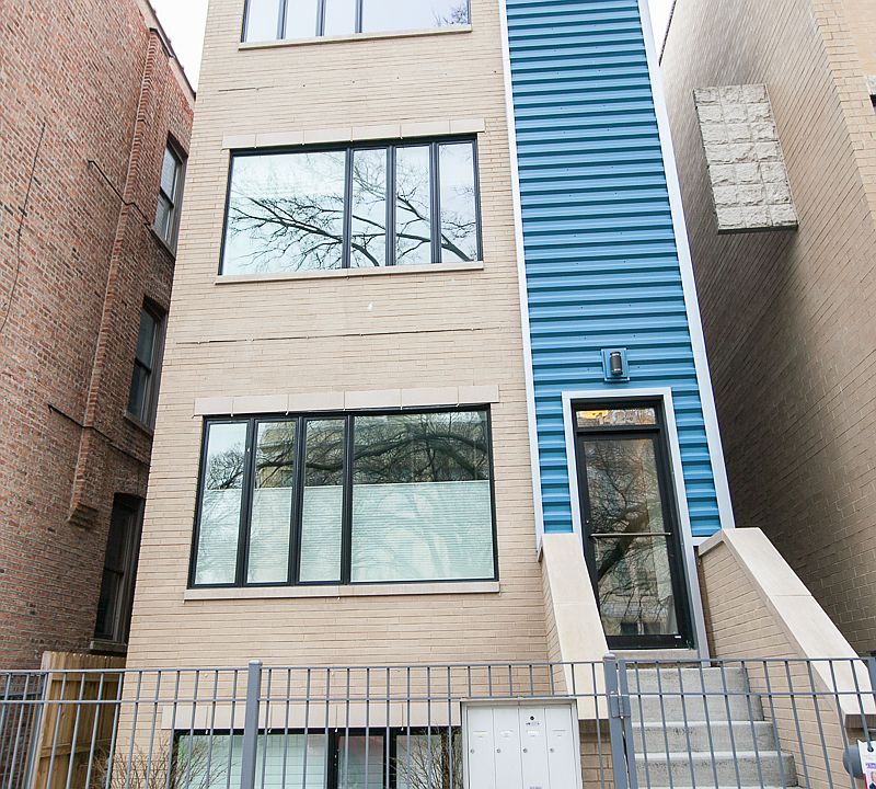 1st image of 1425 N Leavitt St #2