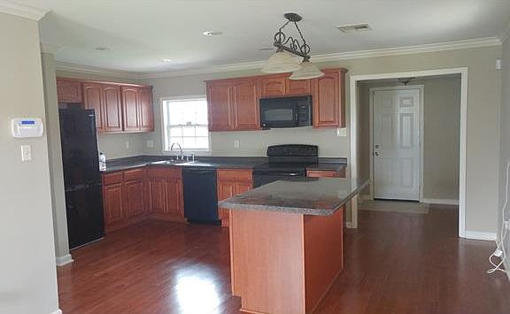 4th image of 6011 Providence Pl