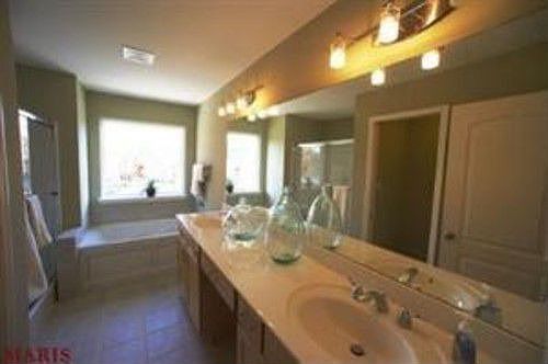 5th image of 3808 Linden Tree Ln