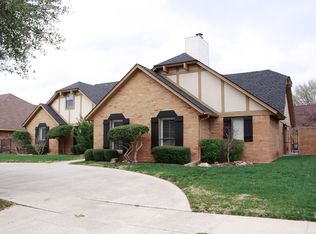 8109 Sunkist Ln, Bethany, OK 73008