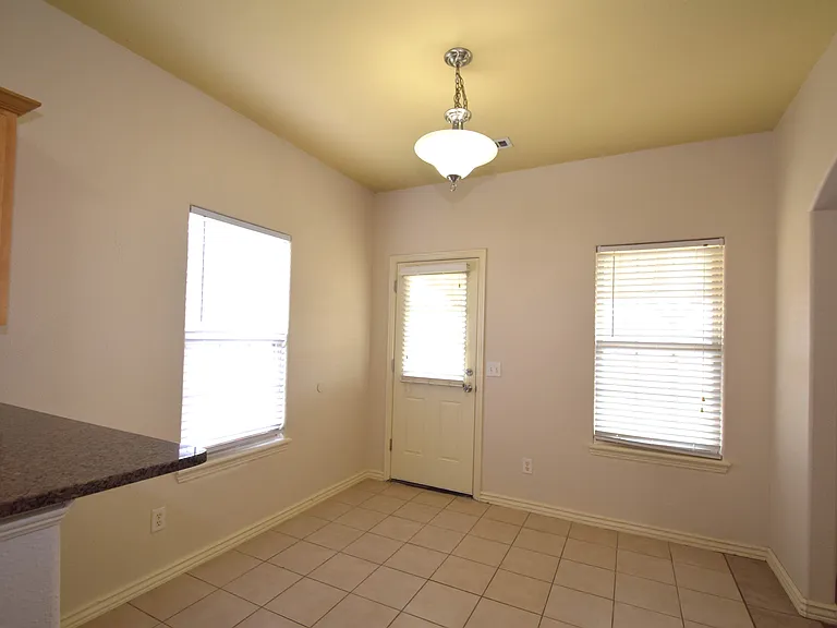 5005 SW Fieldstone Blvd #1 — Photo 10