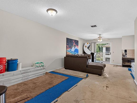 5th image of 3 ARBOR CLUB DRIVE #212