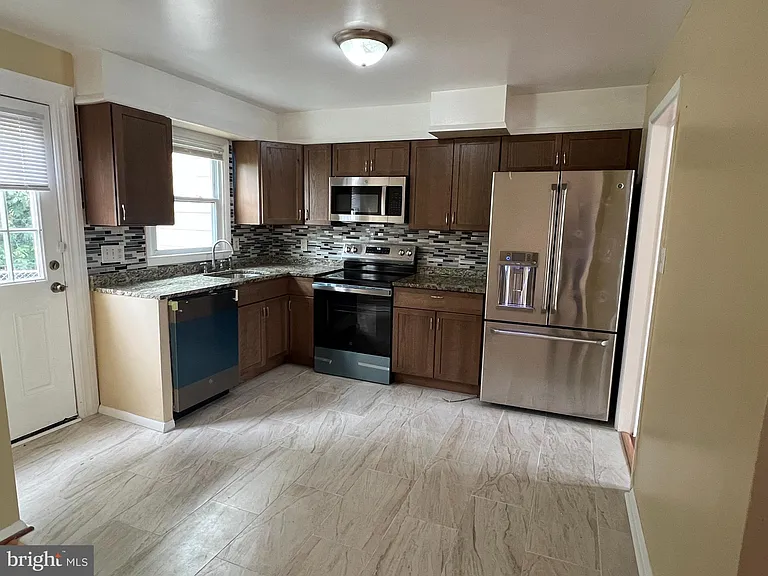 8503 Stevenswood Rd — Photo 10