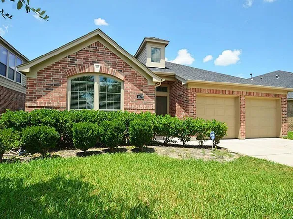 4422 Long Creek Dr, Fresno, TX 77545
