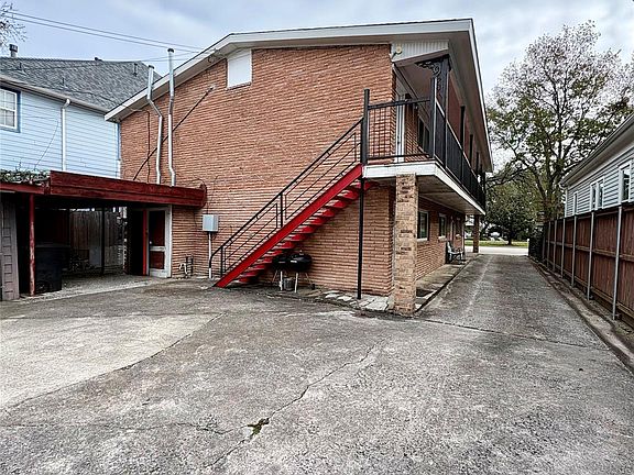 5th image of 907 Heights Blvd