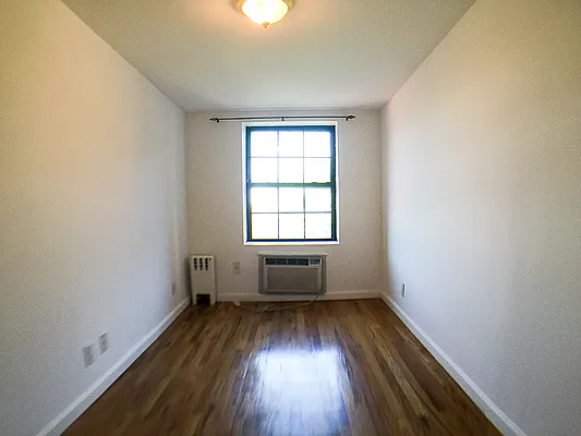 Rented by Francine Realty | media 21