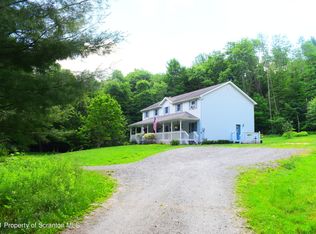 624 Arrowhead Lake Rd, Brackney, PA 18812