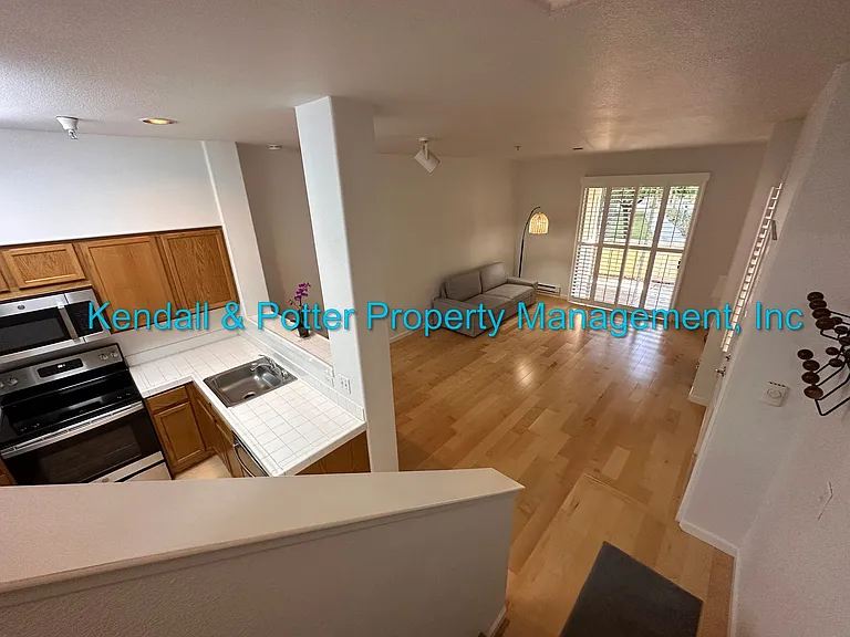 212 Everson Dr — Photo 5