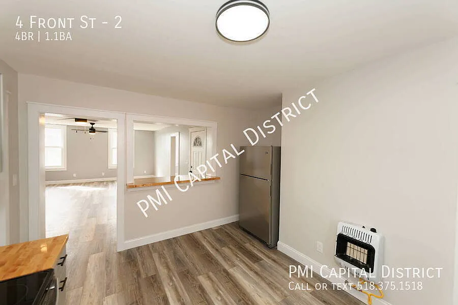 Recently Remodeled 4 Beds/1.5 Bath 2 level Apartment with Bonus Room, Stainless Steel Appliances,... — Photo 4