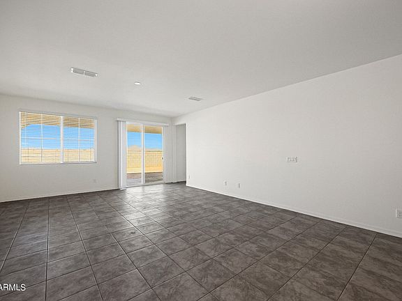 5th image of 1142 E WESTWOOD Drive