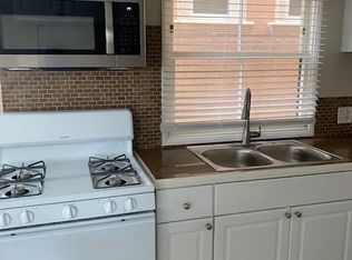 22 Nieto Ave, Long Beach, CA 90803