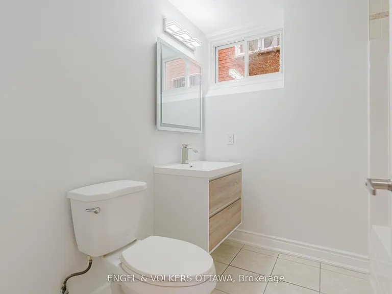 1649 Rosebella Ave #B — Photo 20