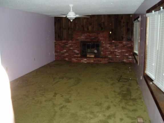 Fireplaced Livingroom