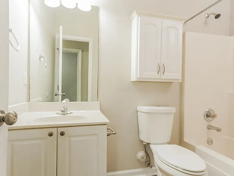 5741 Marchester Cir — Photo 15