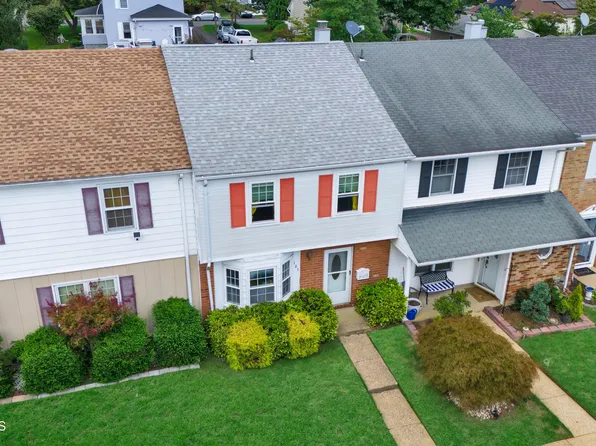 103 Kingsley Way, Freehold, NJ 07728