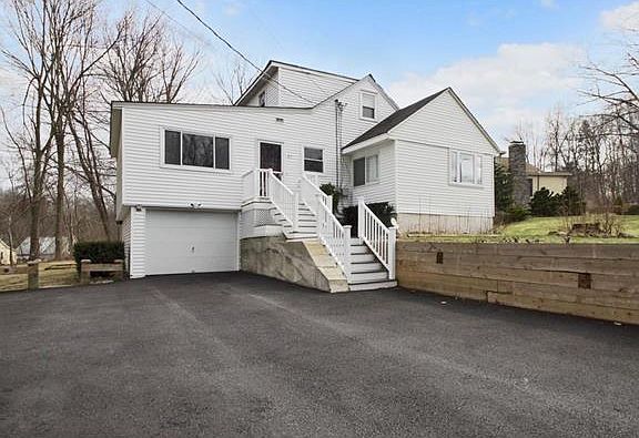 2nd image of 57 W Croton Dr