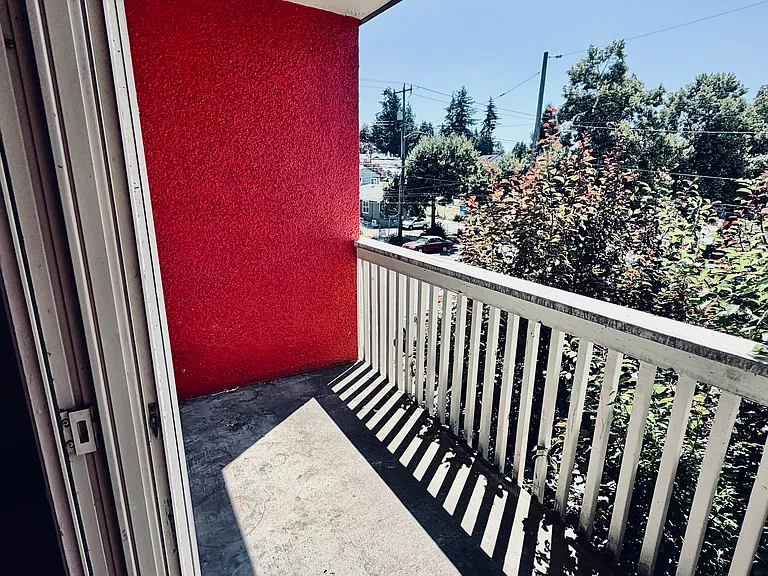 7429 Rainier Ave S #302 — Photo 9