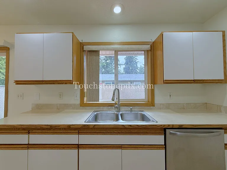 14919 SE Powell Blvd — Photo 12