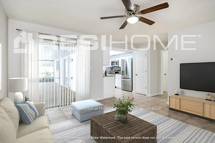 7226 Pleasant Dr — Photo 5