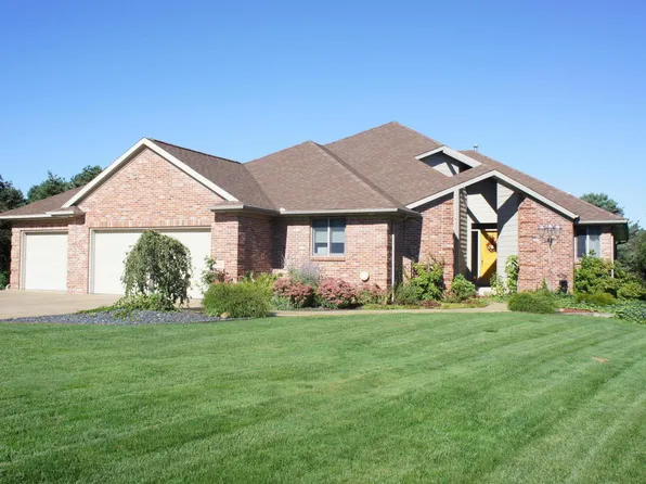 29396 Heritage Ln, Paw Paw, MI 49079
