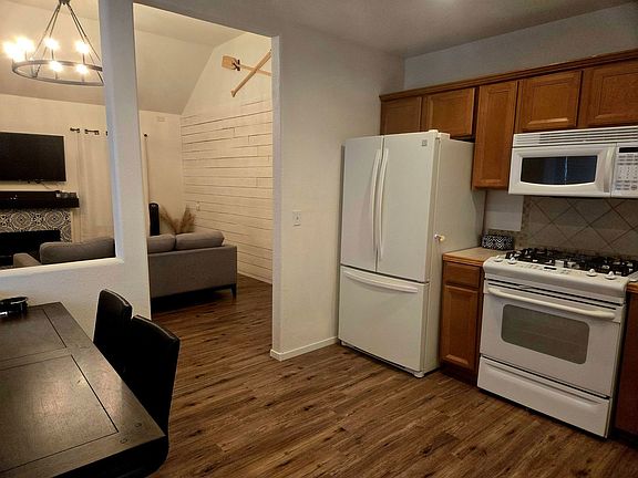 5th image of 23938 Park Ln