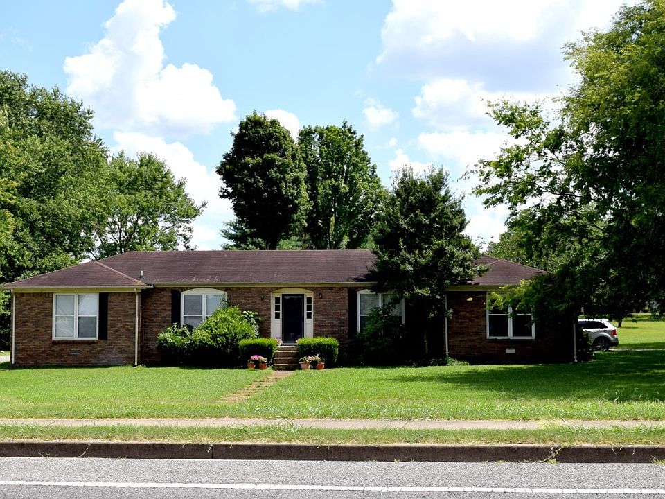 1st image of 740-738 Dejarnette Ln
