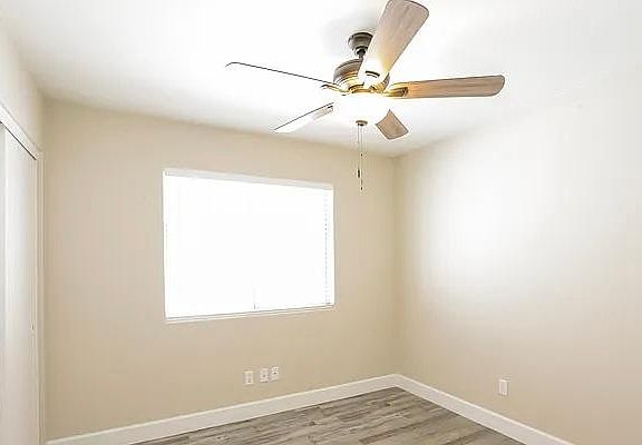 5th image of 86300 W Shaw Butte Dr