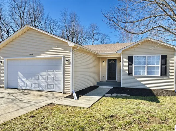 1973 S Woodland Dr, Radcliff, KY 40160
